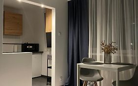 Apartament w Centrum Jedź na Wakacje Faktura Parking